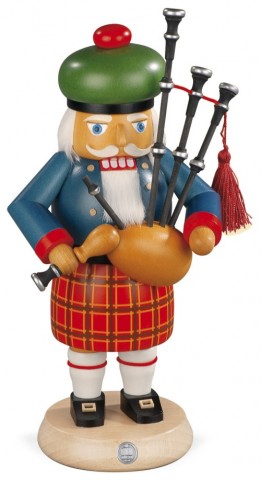 Mueller Nutcracker Ezgerbirge Scotsman with Bagpipes - Irish - TEMPORARILY OUT OF STOCK