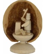 Walnut Shell Standing Holzhacker