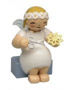 NEW - Wendt & Kuhn Miniature Angel with Paper Star NEW - Wendt & Kuhn Miniature Angel with Paper Star