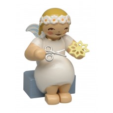 NEW - Wendt & Kuhn Miniature Angel with Paper Star