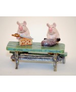 TEMPORARILY OUT OF STOCK <BR><BR> Vienna Bronze 'Pigs eating' 